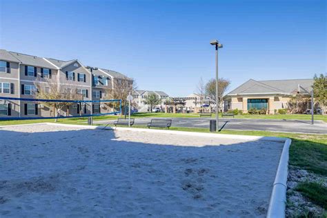 At Copper Beech at San Marcos, you’ll have your own furnished apartment or share a multi-level townhome with your friends. Start your day with some exercise in the fitness center overlooking the pool, and come back to …